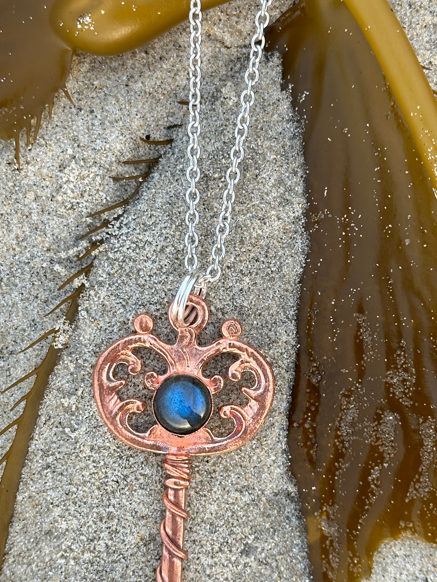 J. Key Necklace || Labradorite || Quartz | Bright Copper